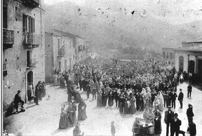 Vecchia foto di Gioiosa Marea - Festa di paese